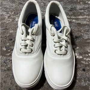 Keds White Leather Platform Sneakers – Size 8 Women’s